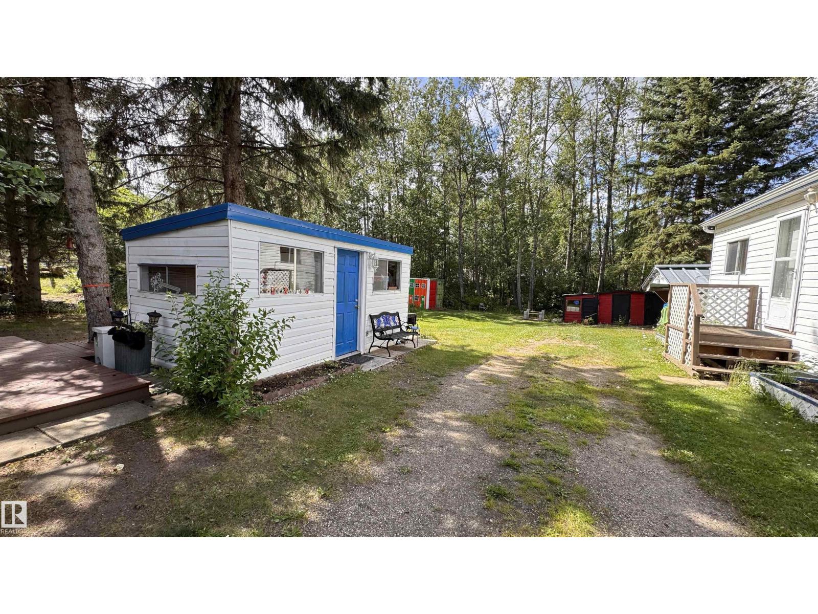 314, 11121 TWP RD 595 - 16