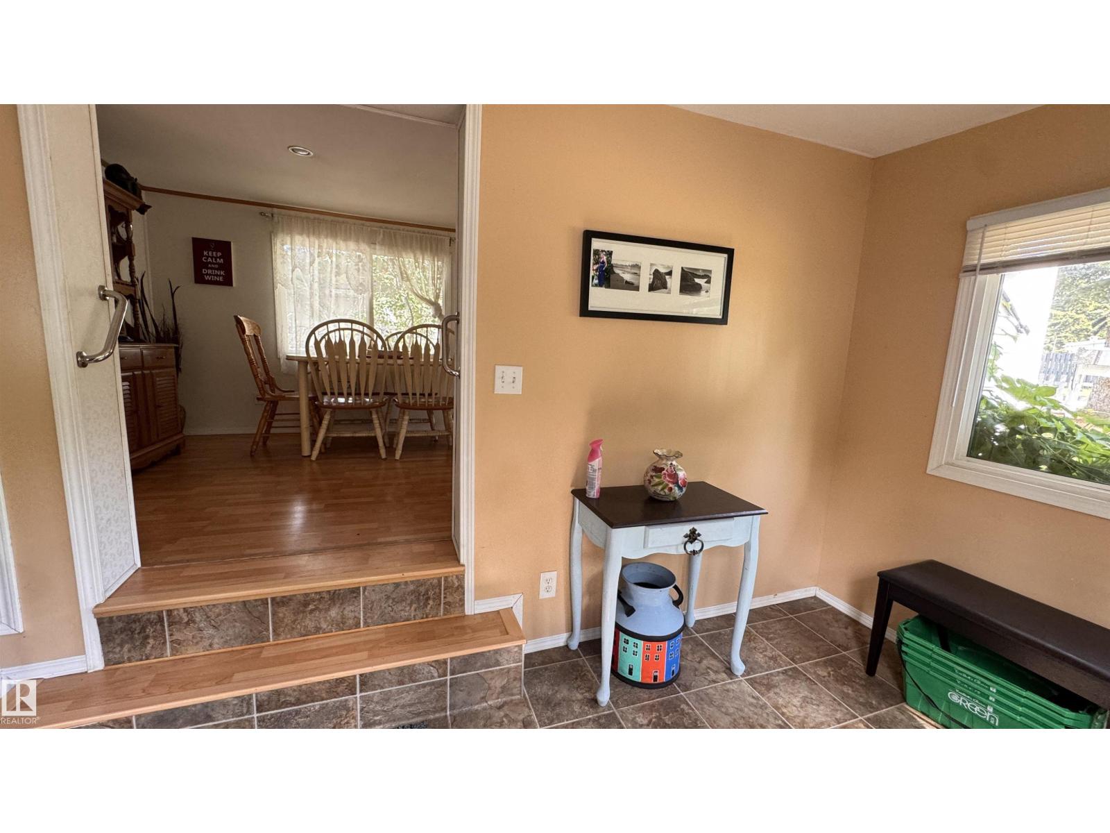 314, 11121 TWP RD 595 - 18