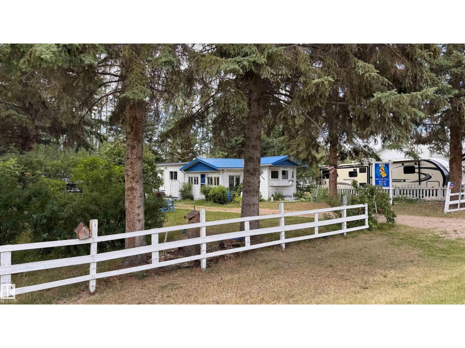 314, 11121 TWP RD 595 - 2