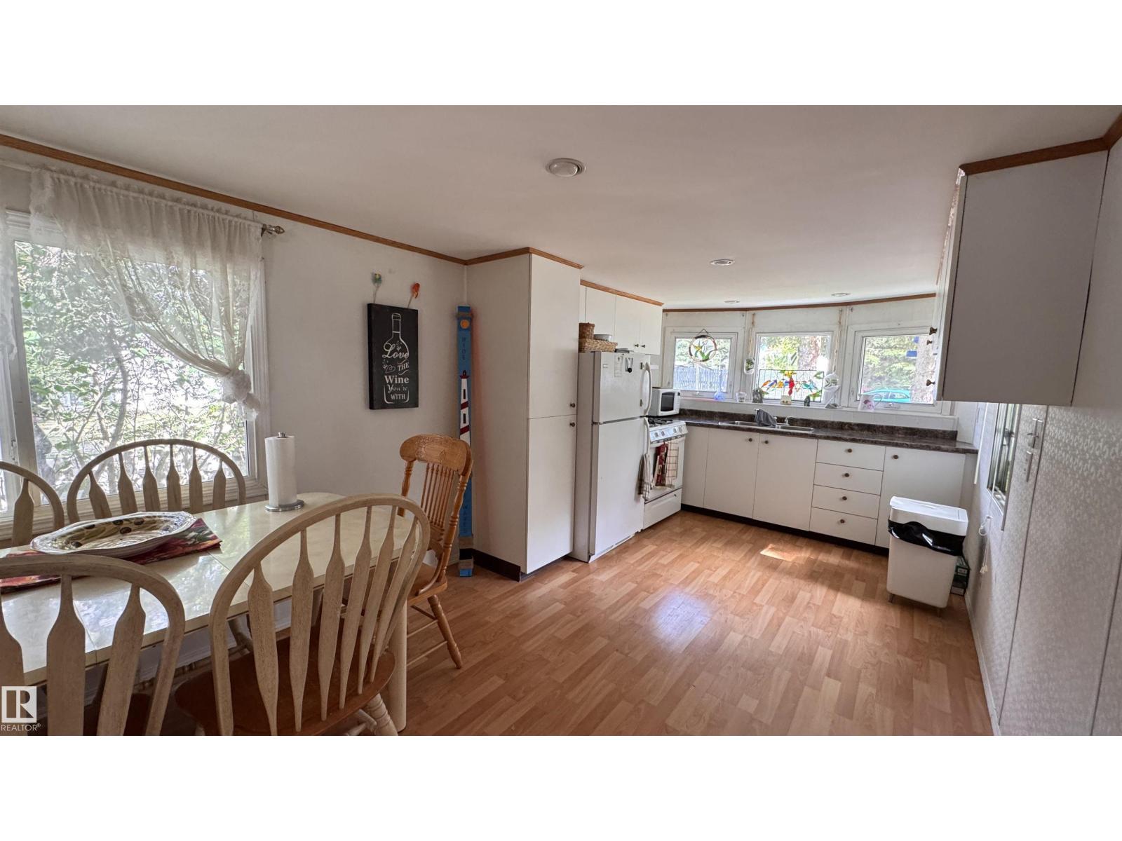314, 11121 TWP RD 595 - 20