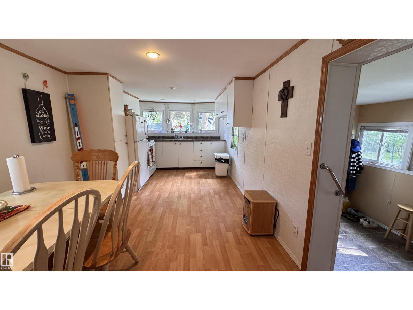 314, 11121 TWP RD 595 - 23