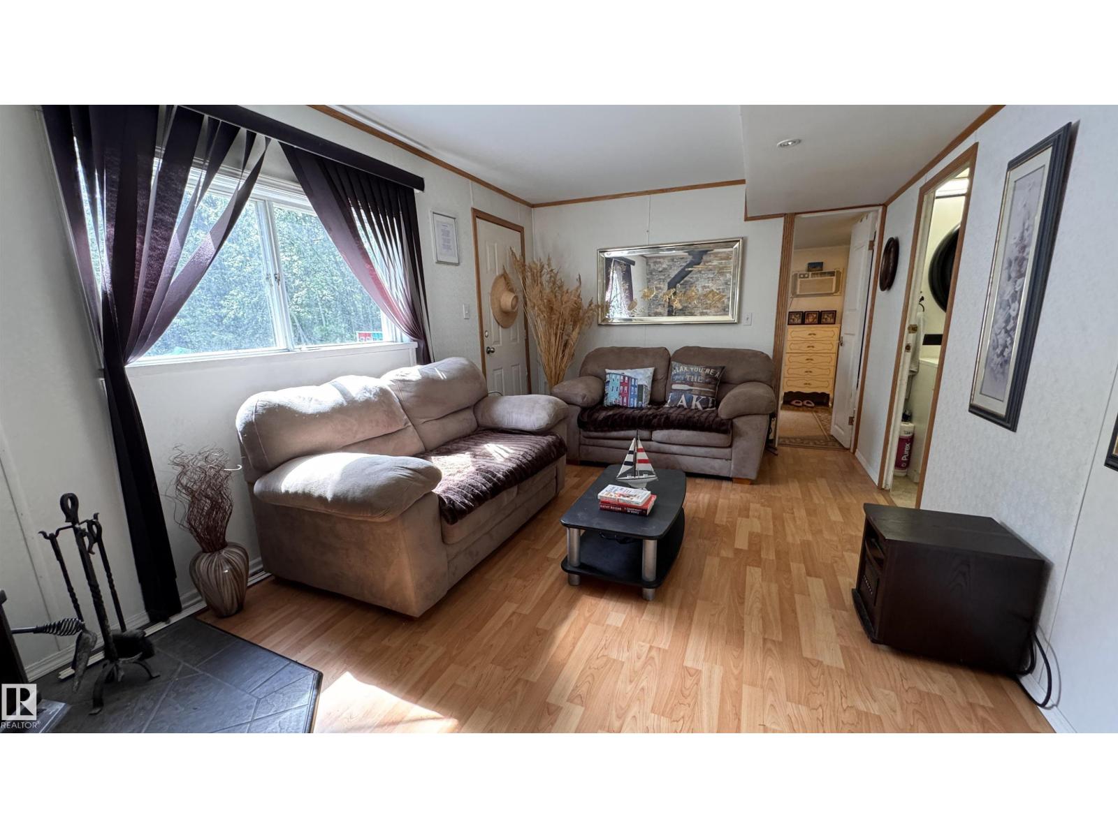314, 11121 TWP RD 595 - 27