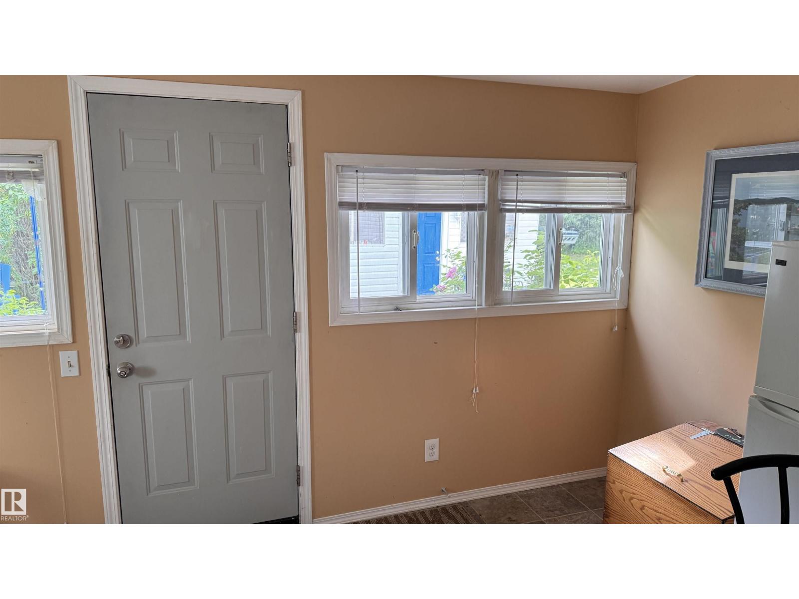 314, 11121 TWP RD 595 - 34