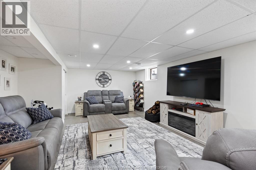 1226 AIMEE STREET - 18