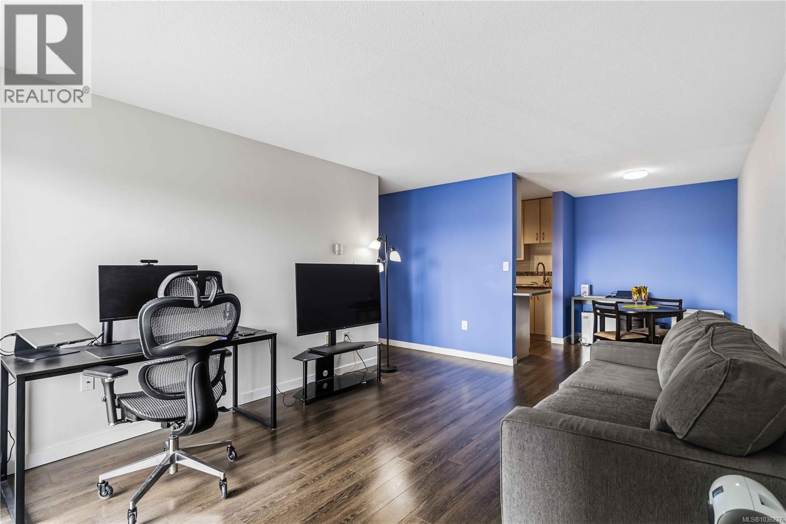 #509 103 Gorge Rd E - 7