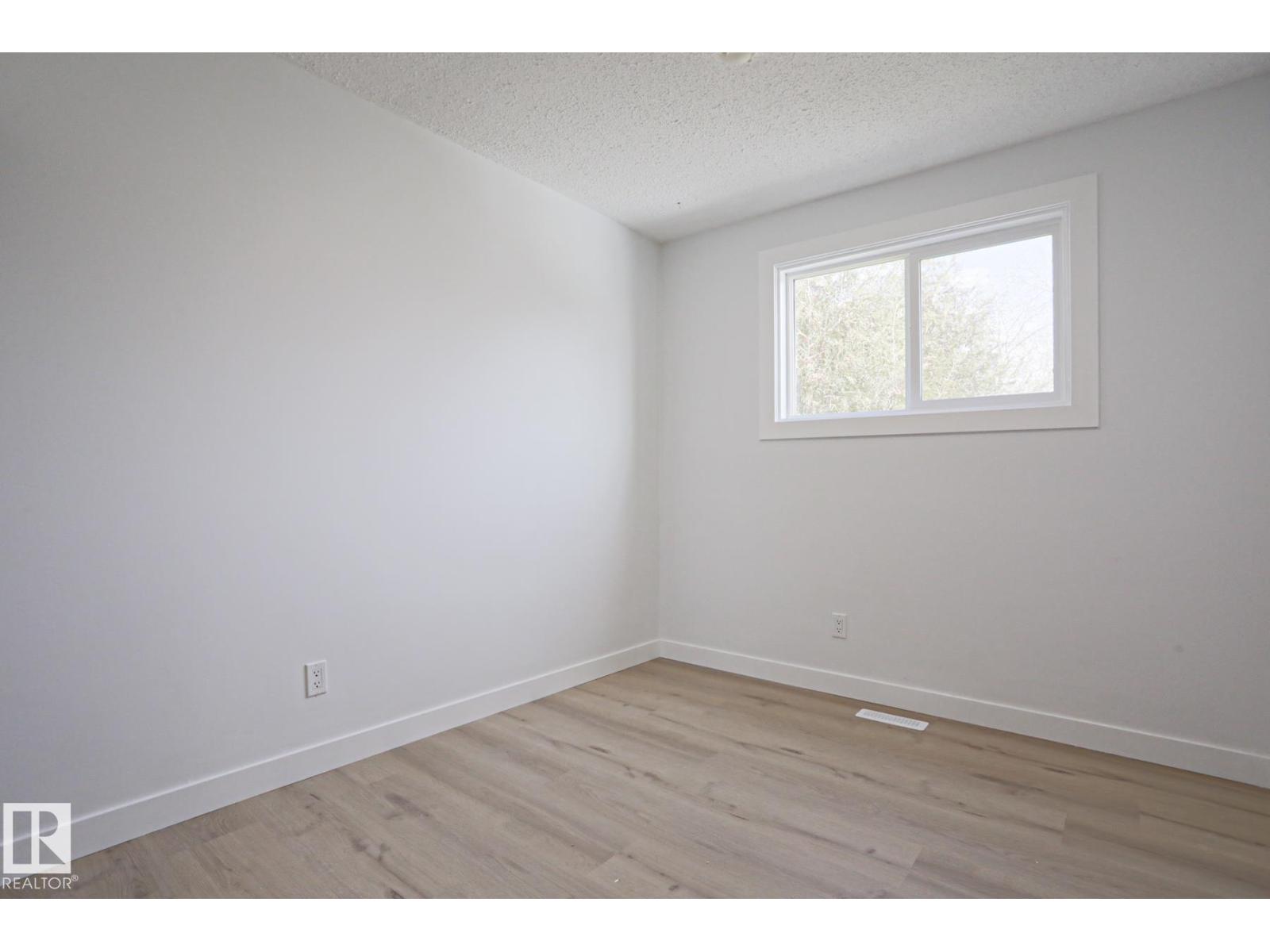 32 HABITAT CR NW, Edmonton