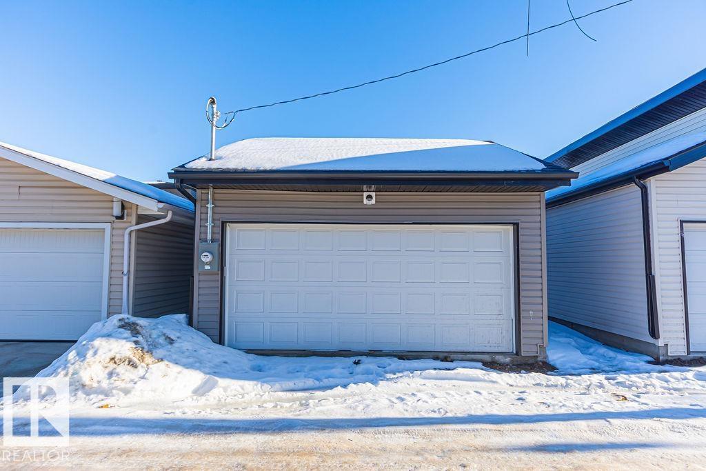 9814 155 ST NW, Edmonton