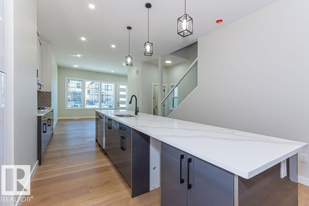 9814 155 ST NW, Edmonton