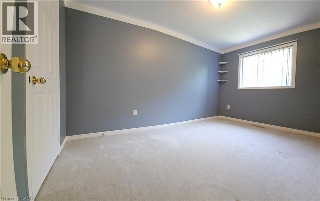 1817 CREEK Way, Burlington, Ontario, L7L6R1 — Photo 17