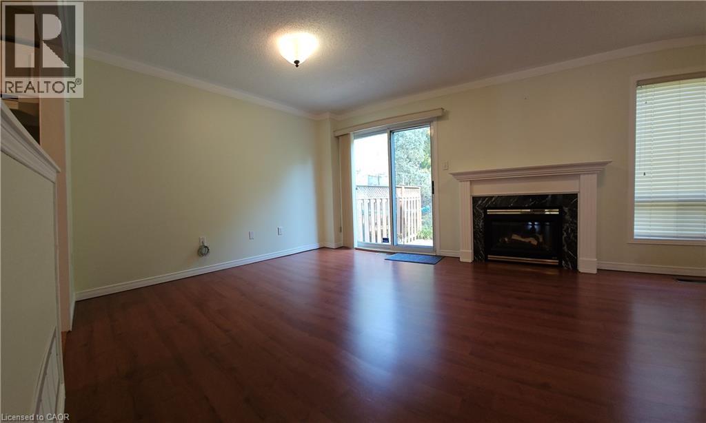 1817 CREEK Way, Burlington, Ontario, L7L6R1 — Photo 7