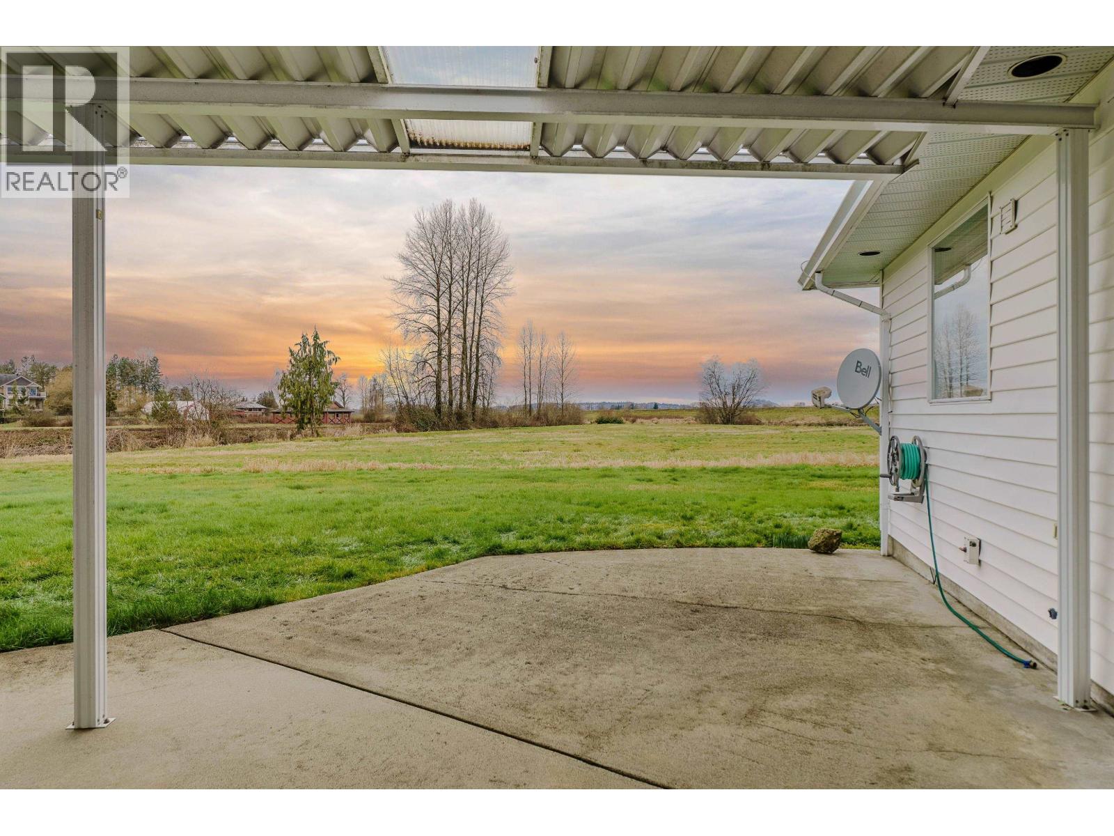 15145 HARRIS ROAD, Pitt Meadows