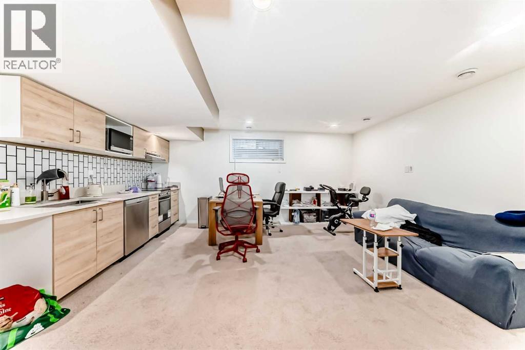 225 Kincora Heights NW - 33