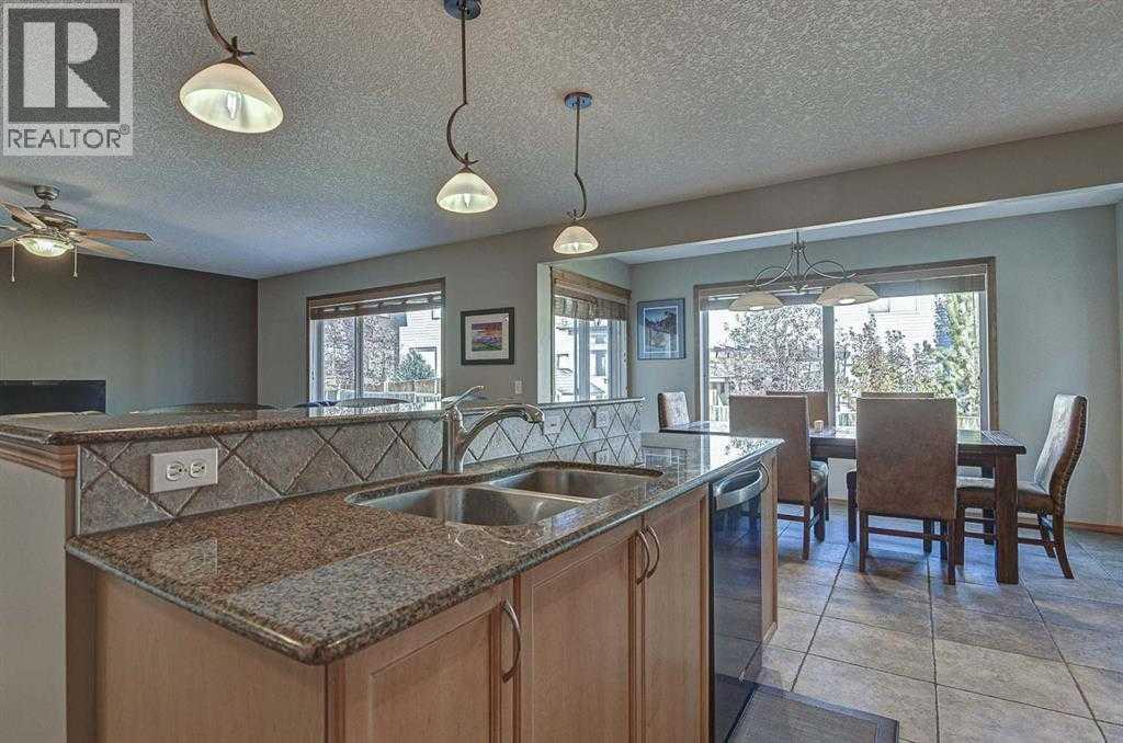 225 Kincora Heights NW - 16