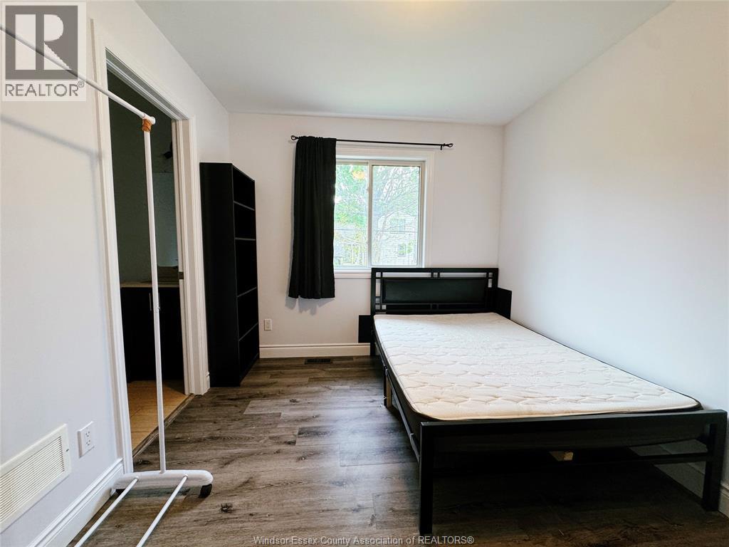 475 JOSEPHINE - 18