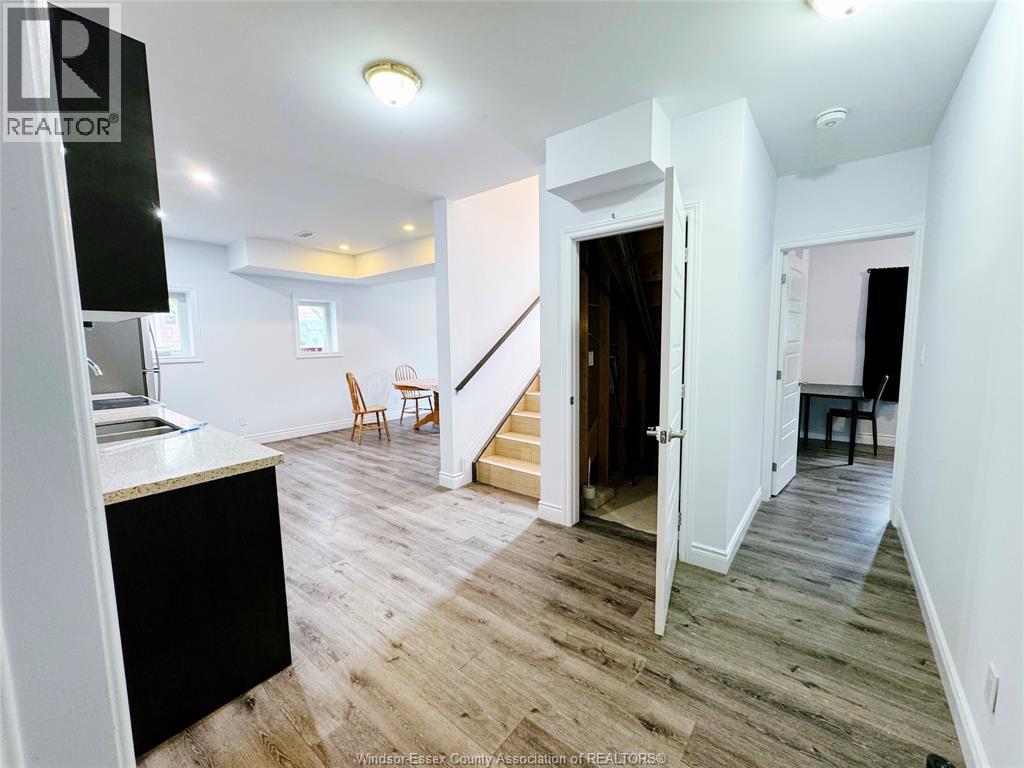 475 JOSEPHINE - 24