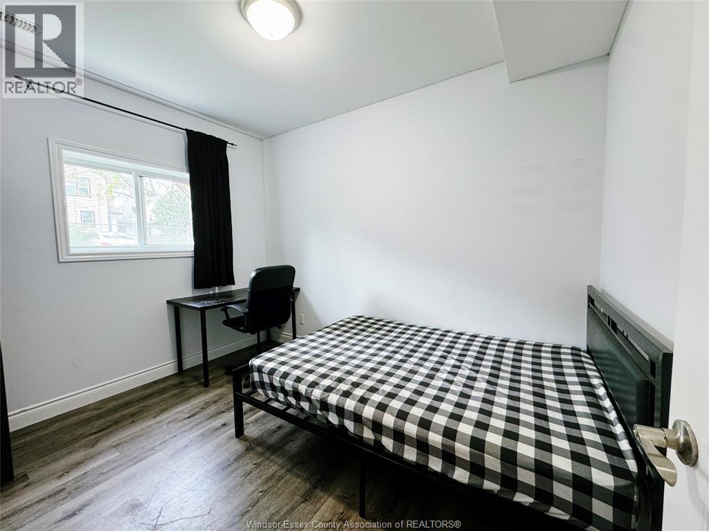 475 JOSEPHINE - 26