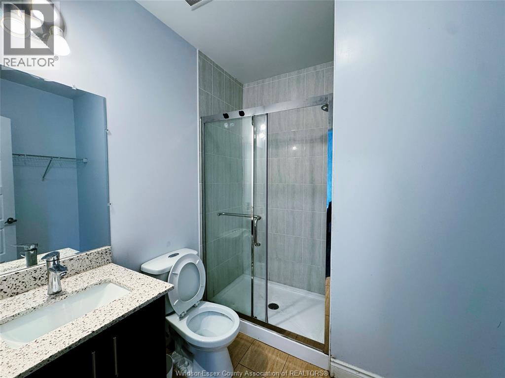 475 JOSEPHINE - 30