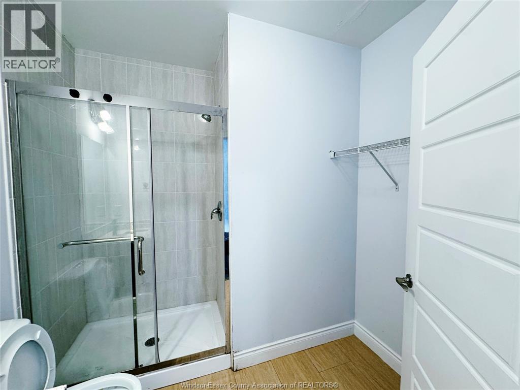 475 JOSEPHINE - 32