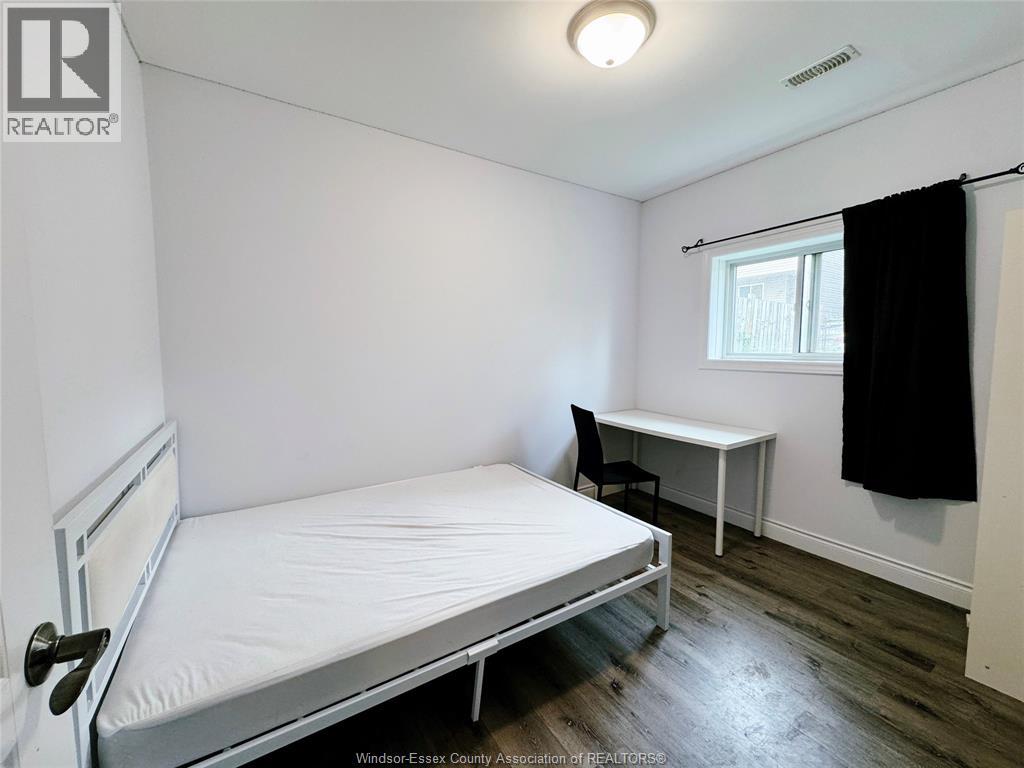 475 JOSEPHINE - 33