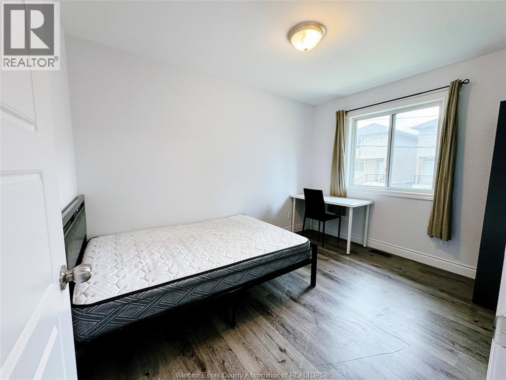 475 JOSEPHINE - 8