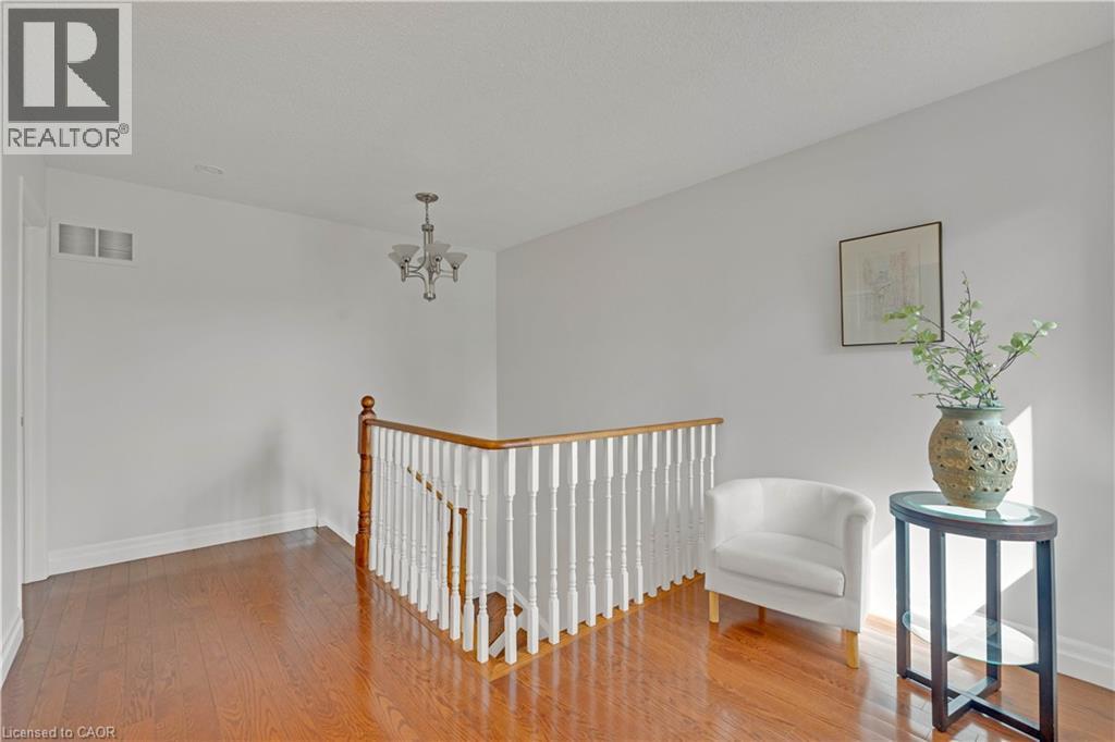 1471 PICKWICK Drive - 14