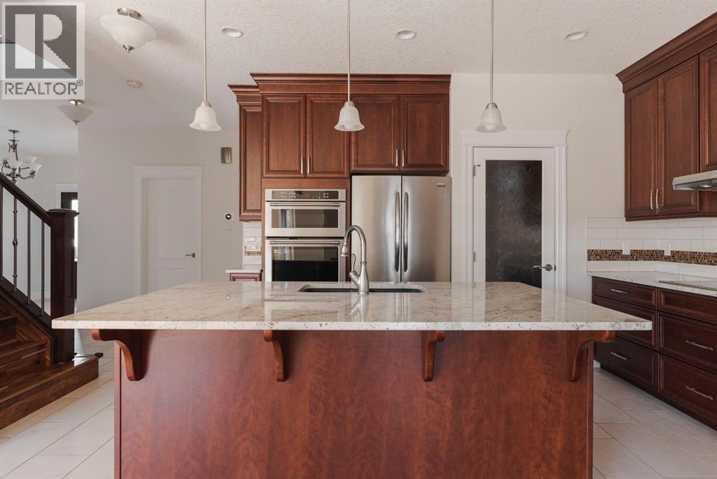 221 Warren Way, Fort McMurray