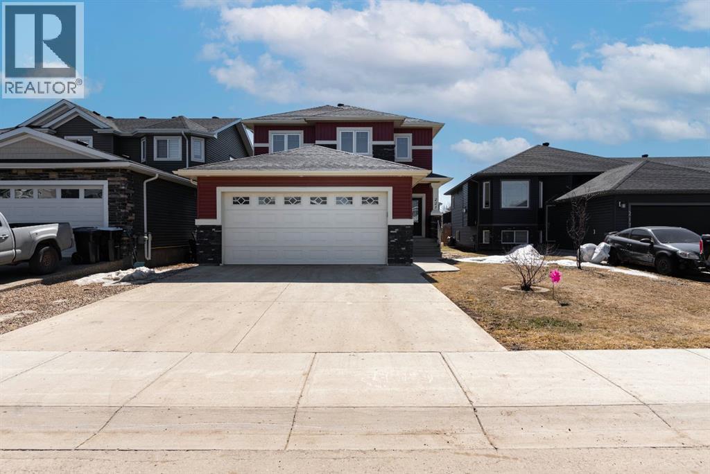 221 Warren Way, Fort McMurray