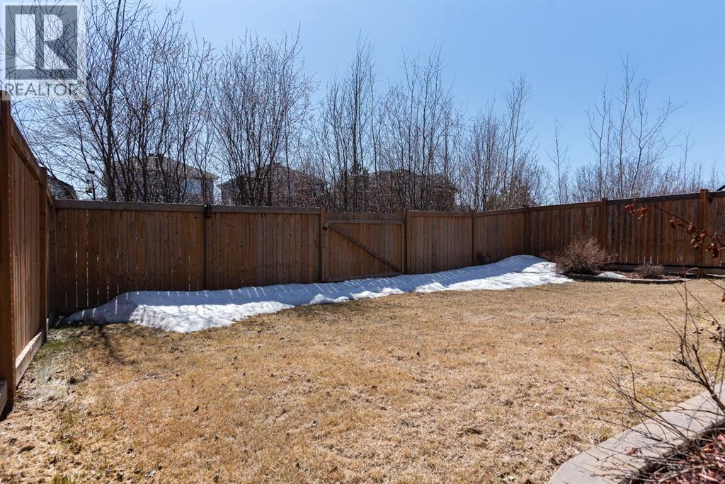 221 Warren Way, Fort McMurray