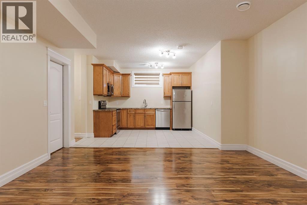 221 Warren Way, Fort McMurray