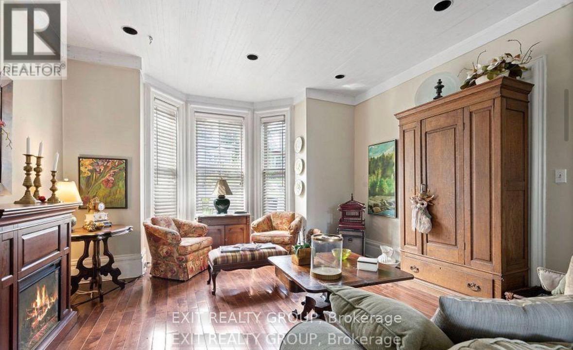 11 ISABEL STREET - 10