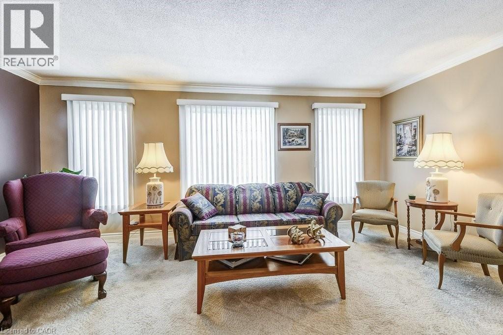 126 GLENARIFF Drive - 8