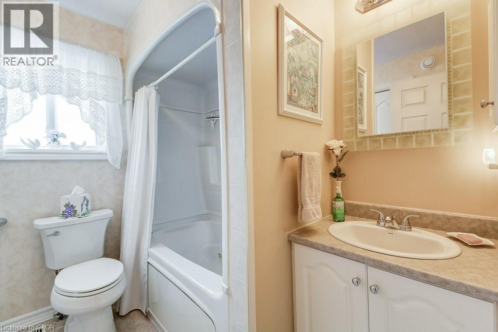 126 GLENARIFF Drive - 21