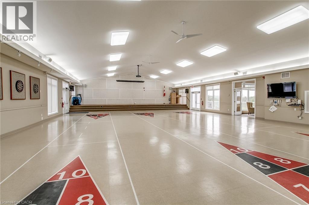 126 GLENARIFF Drive - 47