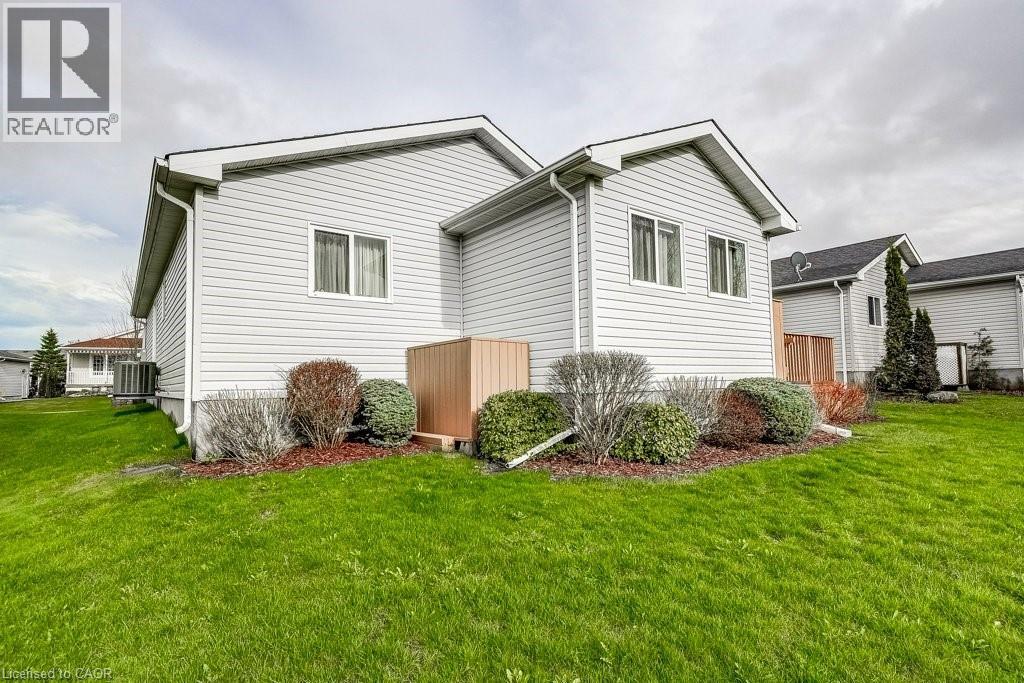126 GLENARIFF Drive - 34