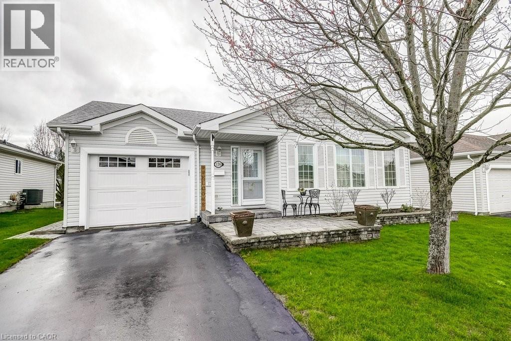 126 GLENARIFF Drive - 1