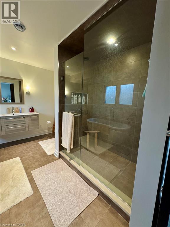 15 SHEPHERD Green, Ancaster, Ontario, L9G4R9 — Photo 25