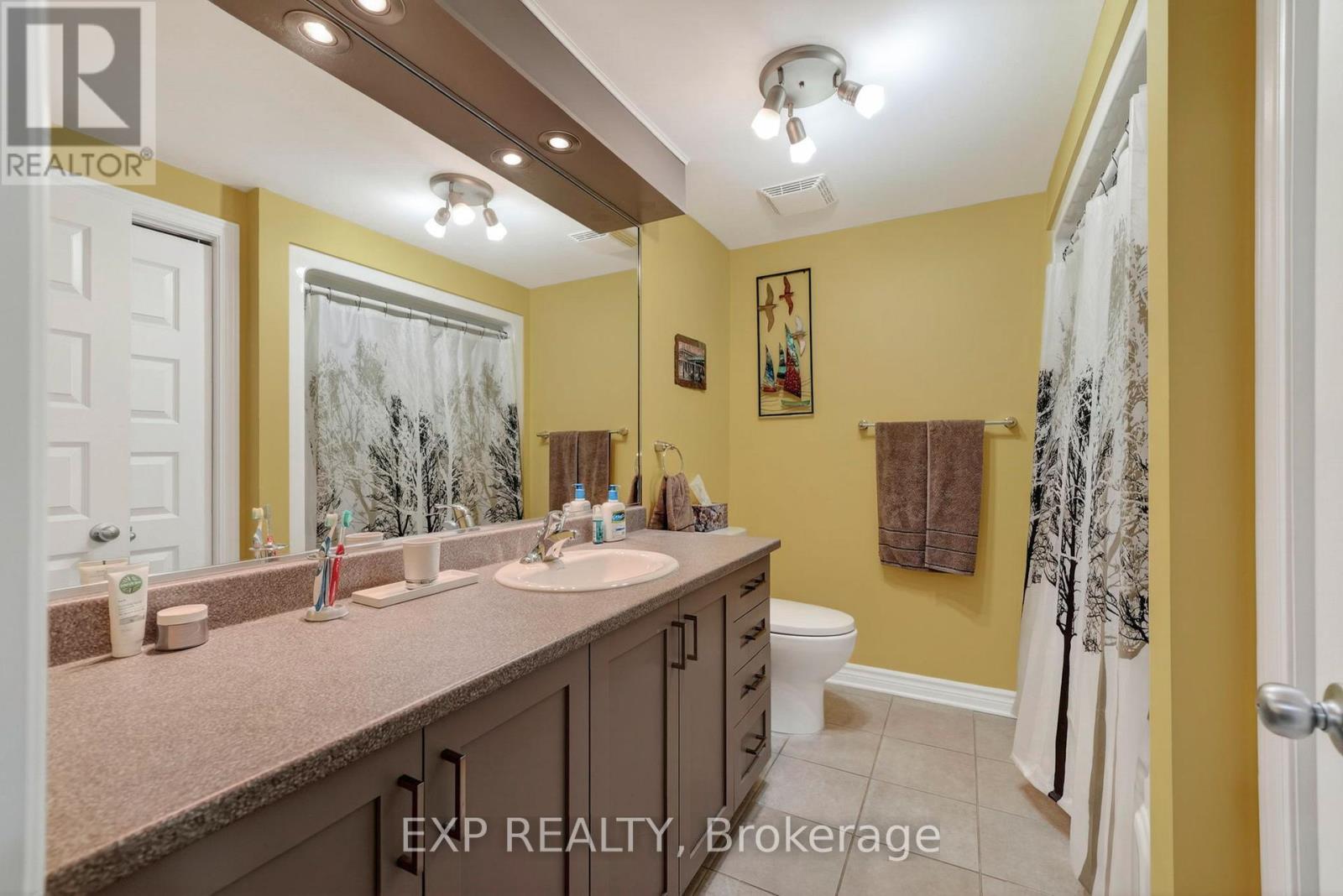 #102 222 FIRST STREET E - 18