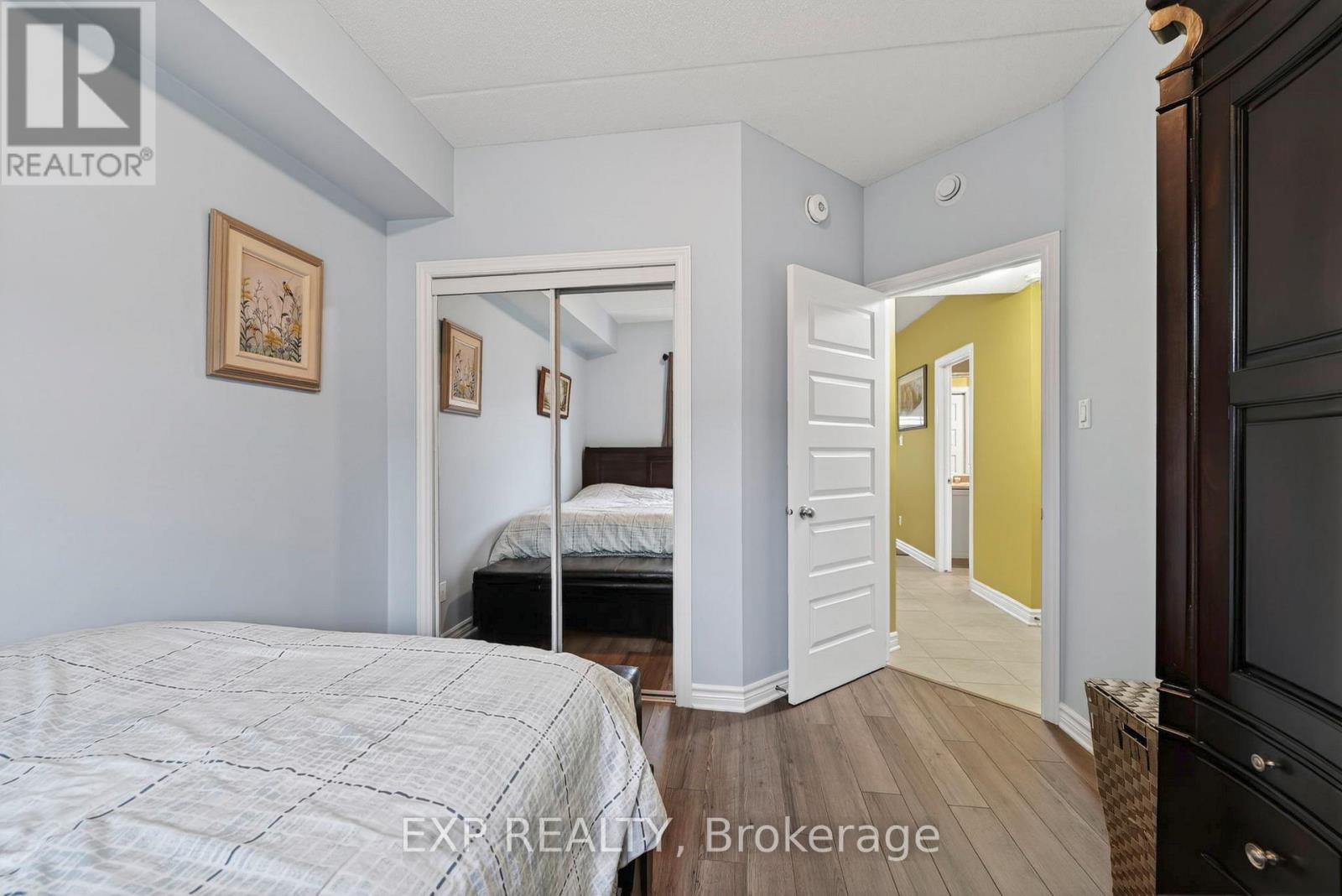 #102 222 FIRST STREET E - 22