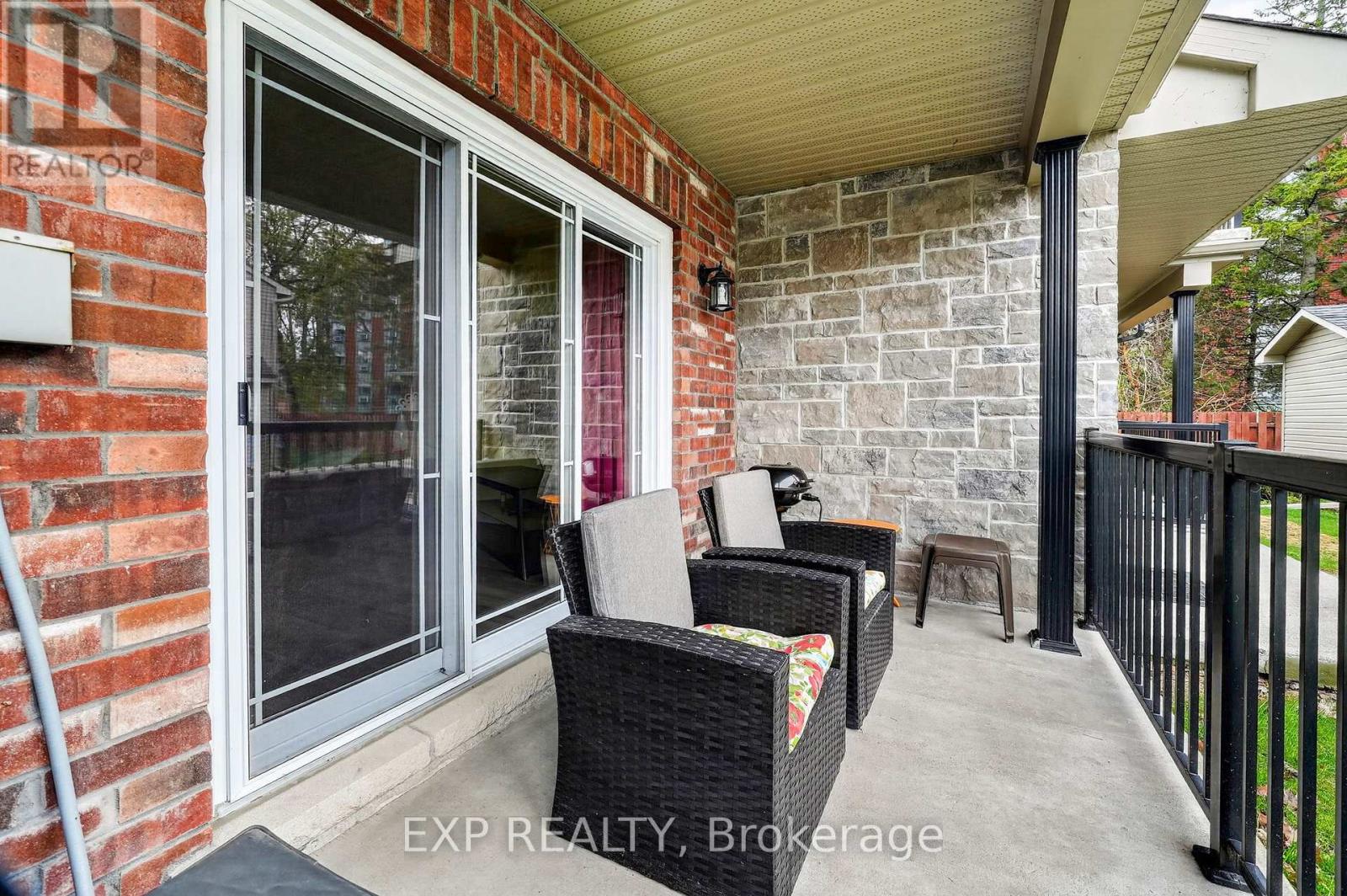 #102 222 FIRST STREET E - 23