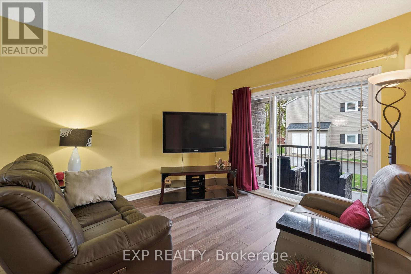 #102 222 FIRST STREET E - 6