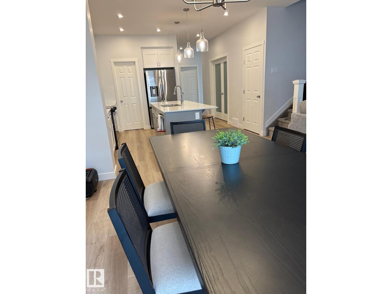 3234 DIXON WY SW, Edmonton