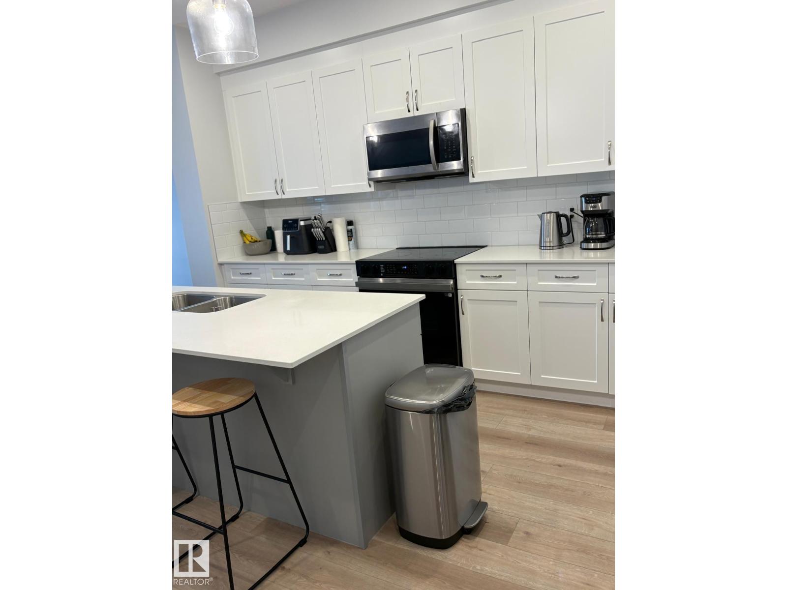 3234 DIXON WY SW, Edmonton