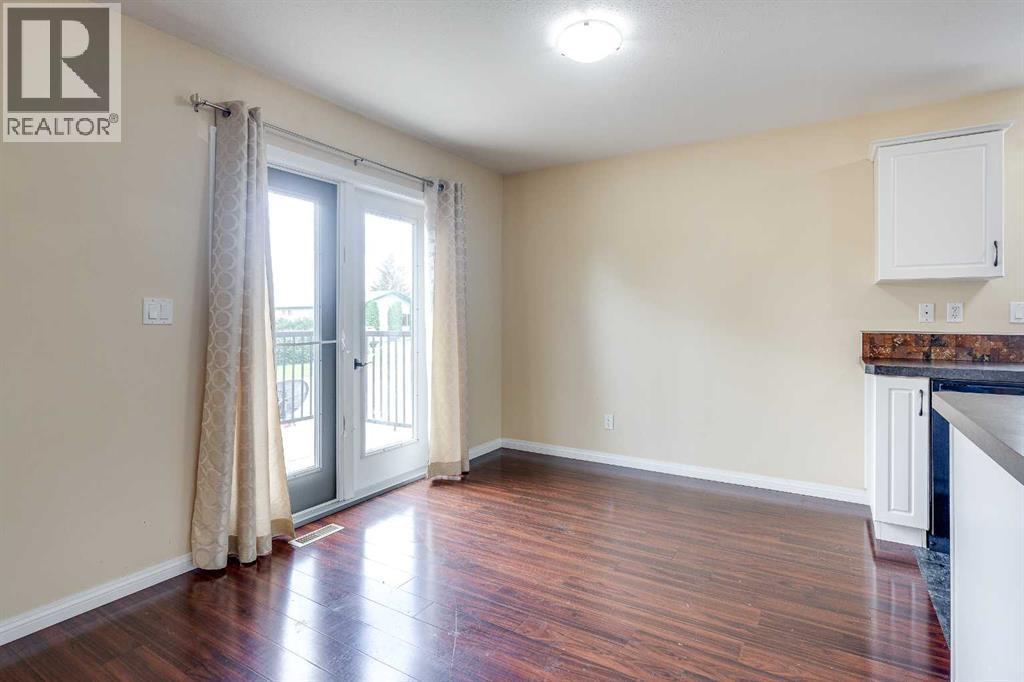 4626 51 Avenue - 12