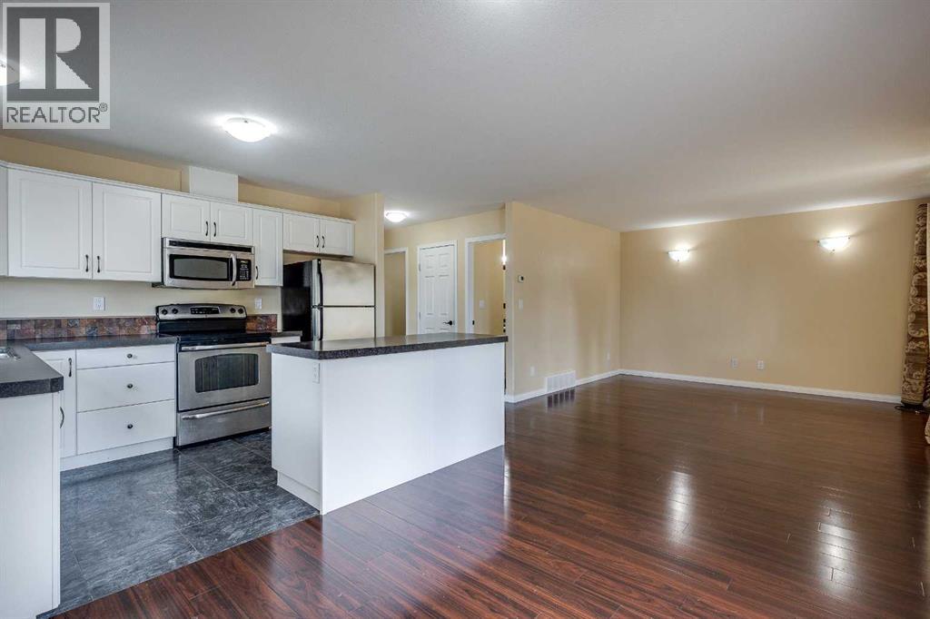 4626 51 Avenue - 14