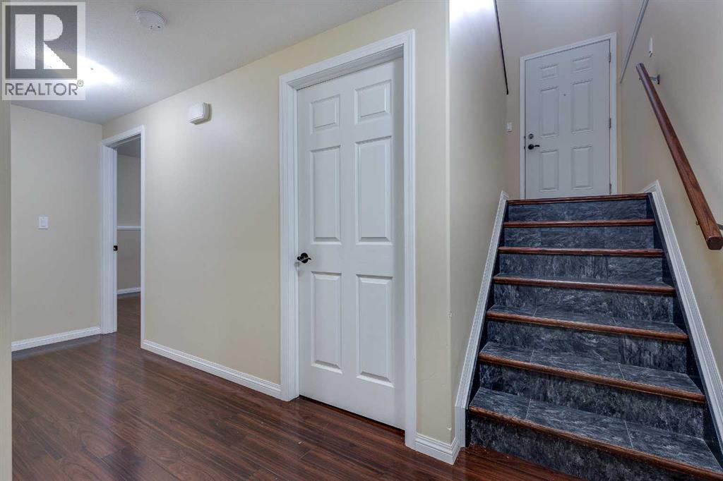 4626 51 Avenue - 24