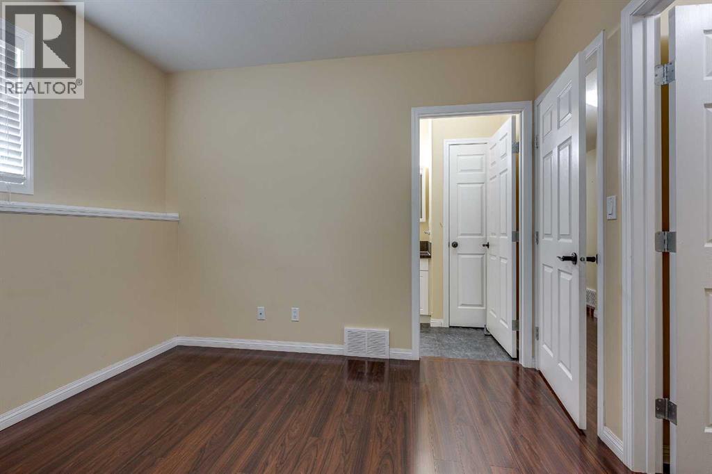 4626 51 Avenue - 27