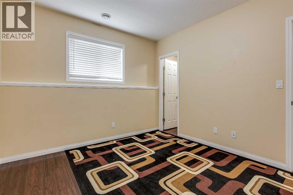 4626 51 Avenue - 30