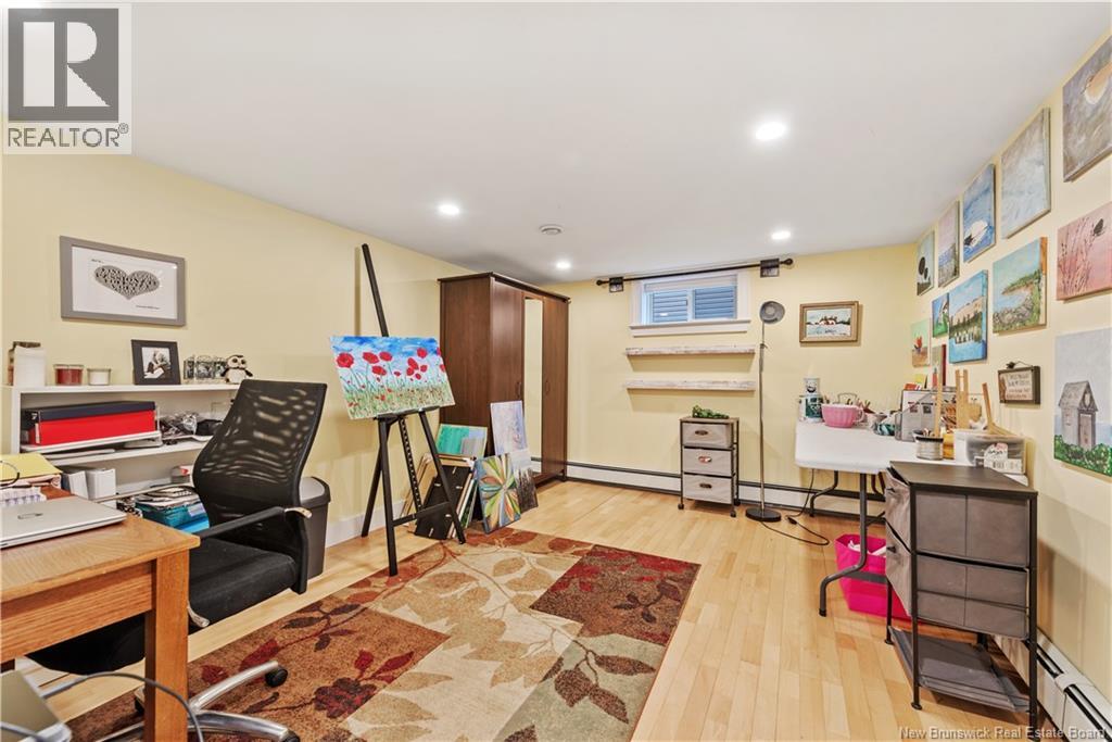 84 Kensington Drive - 25