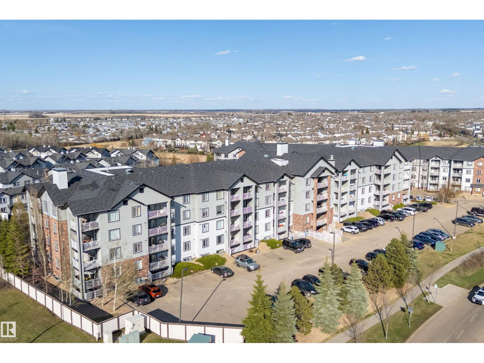 #402 40 SUMMERWOOD BV, Sherwood Park