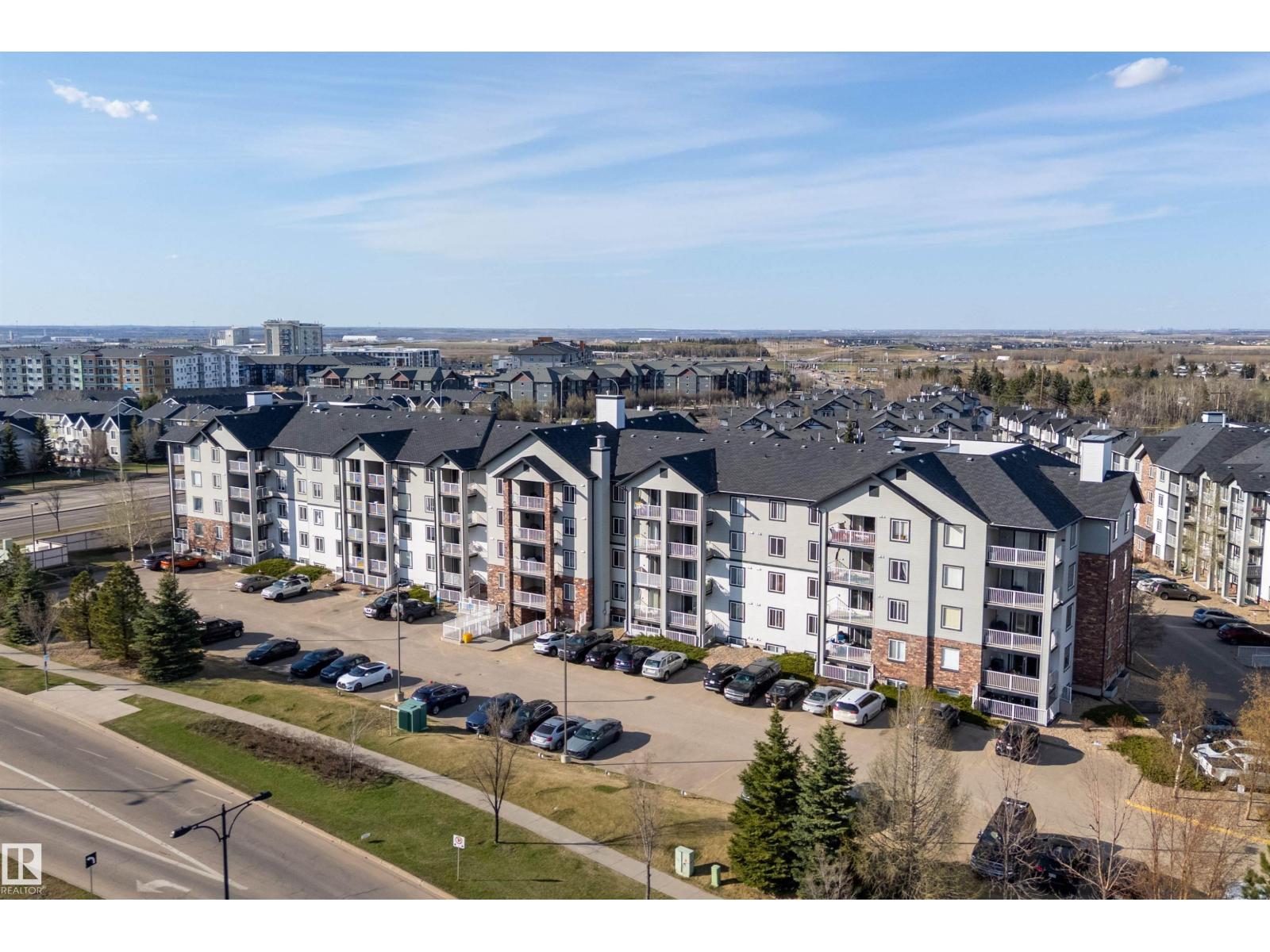 #402 40 SUMMERWOOD BV, Sherwood Park